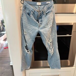 Frame Light Blue Distressed Jeans